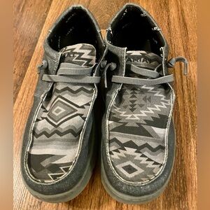 Ariat Men's Hilo Stretch Casual Shoe Charcoal/Gray Aztec Print size 12EE